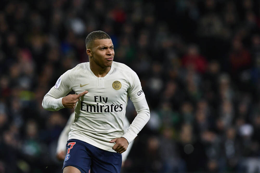 A股：2000万股民赶紧做好“准备”！或将要迎来大级别的“暴风雨”？看完清晰了